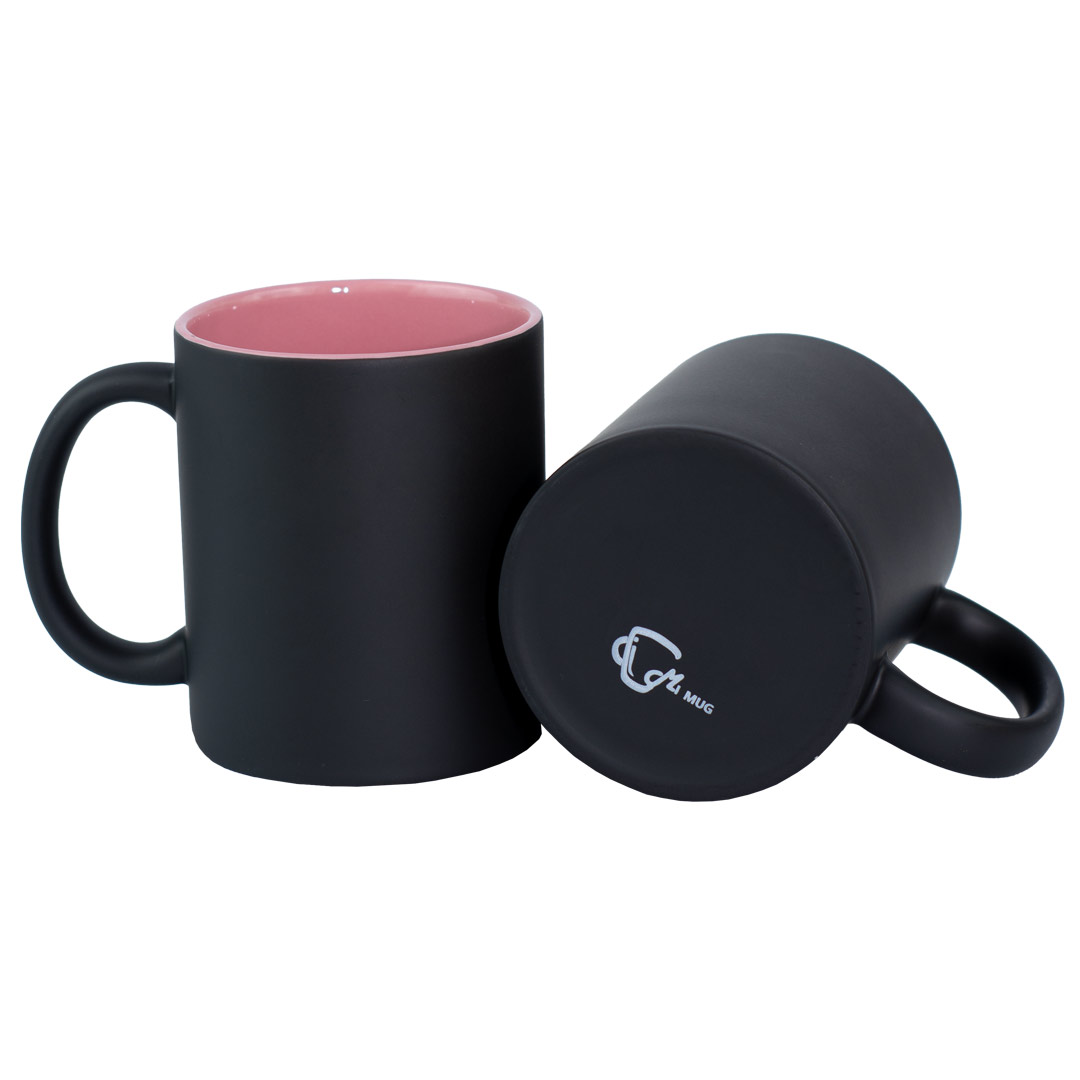 Mug Mágico Negro Mate/Color Interno Rosa