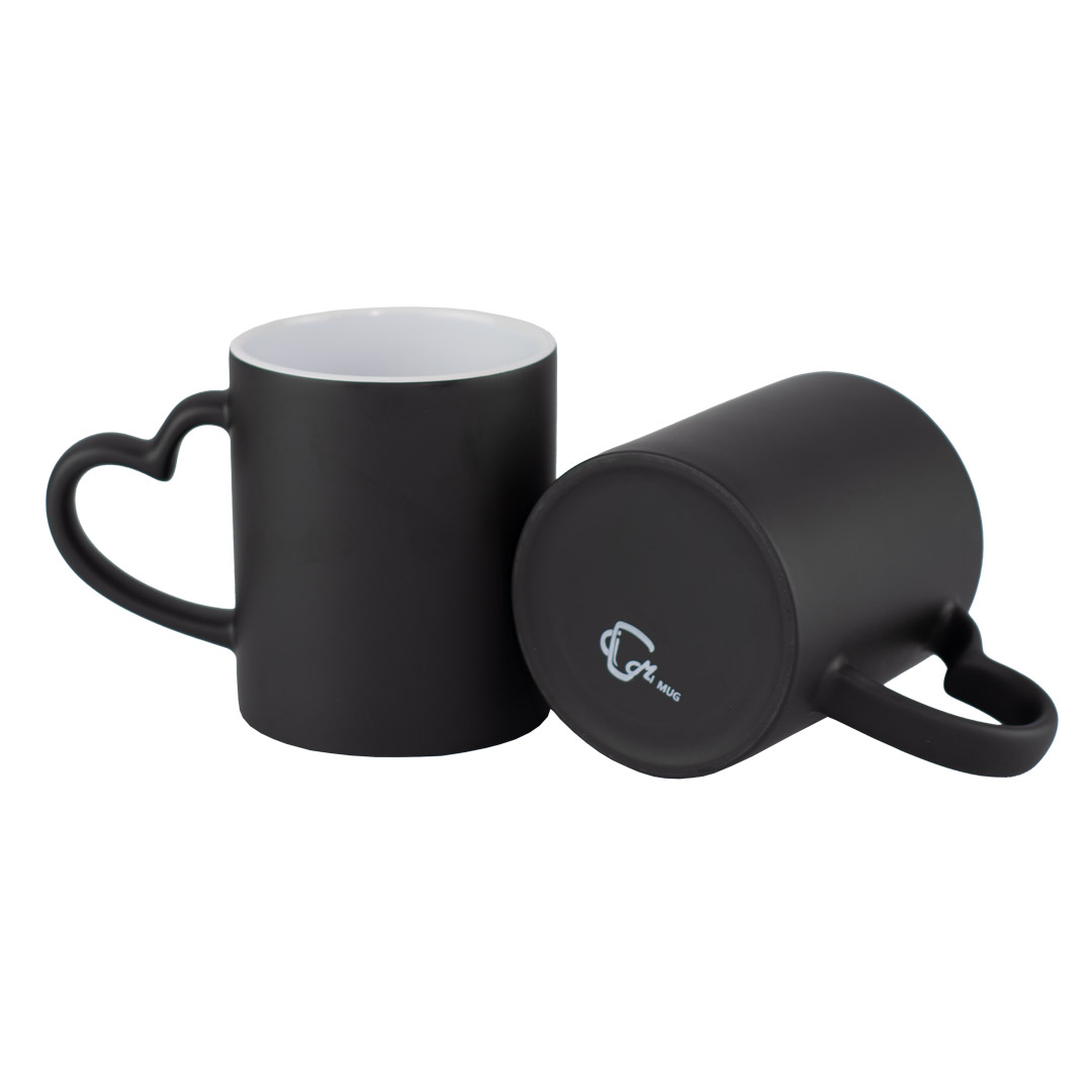 Mug Mágico Negro Mate Con Oreja De Corazón