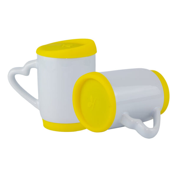 Mug Blanco Con Tapa De Silicona Y Oreja De Corazón - 11 Oz Amarillo